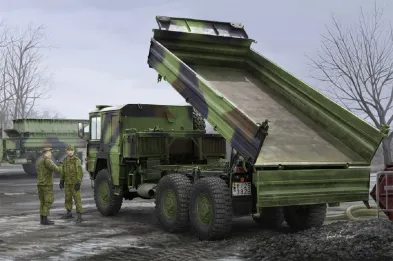 Hobby Boss Plastikový model vojenského nákladního auta LKW 7t dump truck
