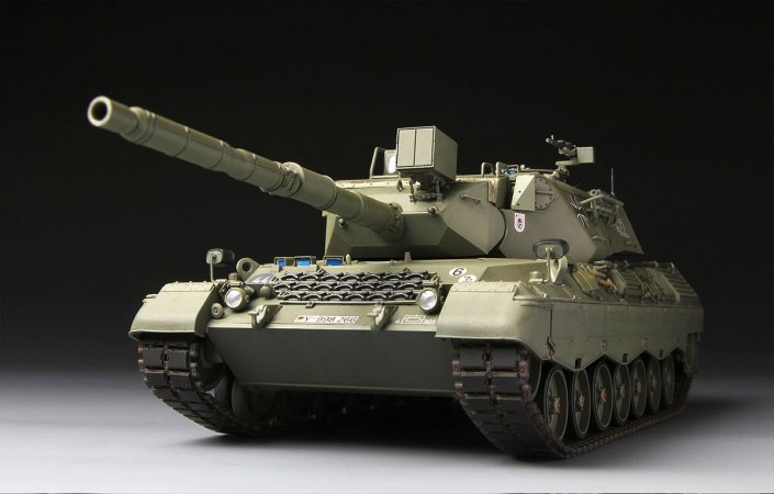 MENG Plastikový model tanku Leopard 1A3/A4 (German main battle tank)