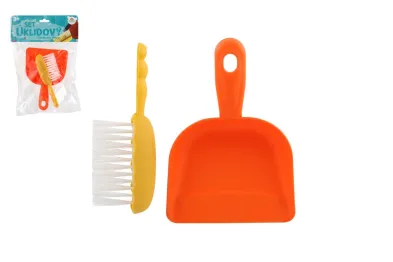 Teddies Uklízecí sada - Uklízečka: smetáček + lopatka