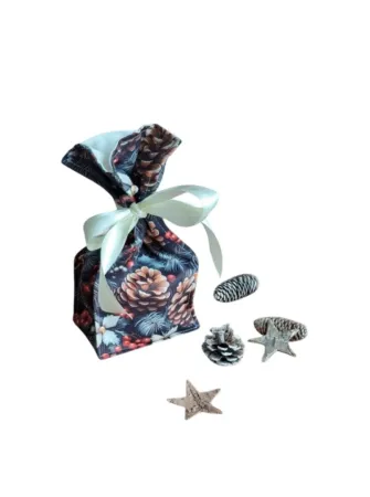 LKV Lomnice Dárkový textilní pytlík malý - Vánoce - tmavě modrá s motivem šišek