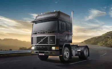 Italeri Model Kit Kamion 3923 - VOLVO F-16 GLOBETROTTER