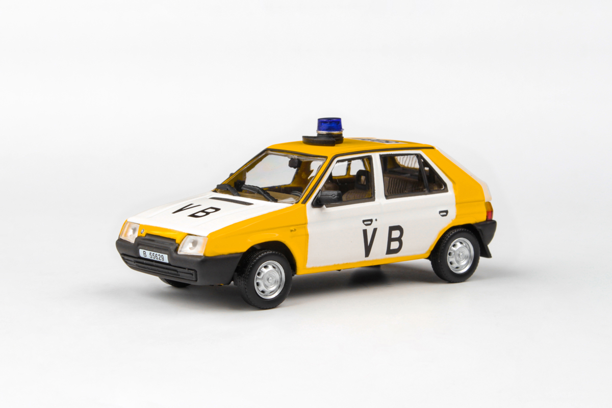 Abrex Škoda Favorit 136 L (1988) - Veřejná Bezpečnost