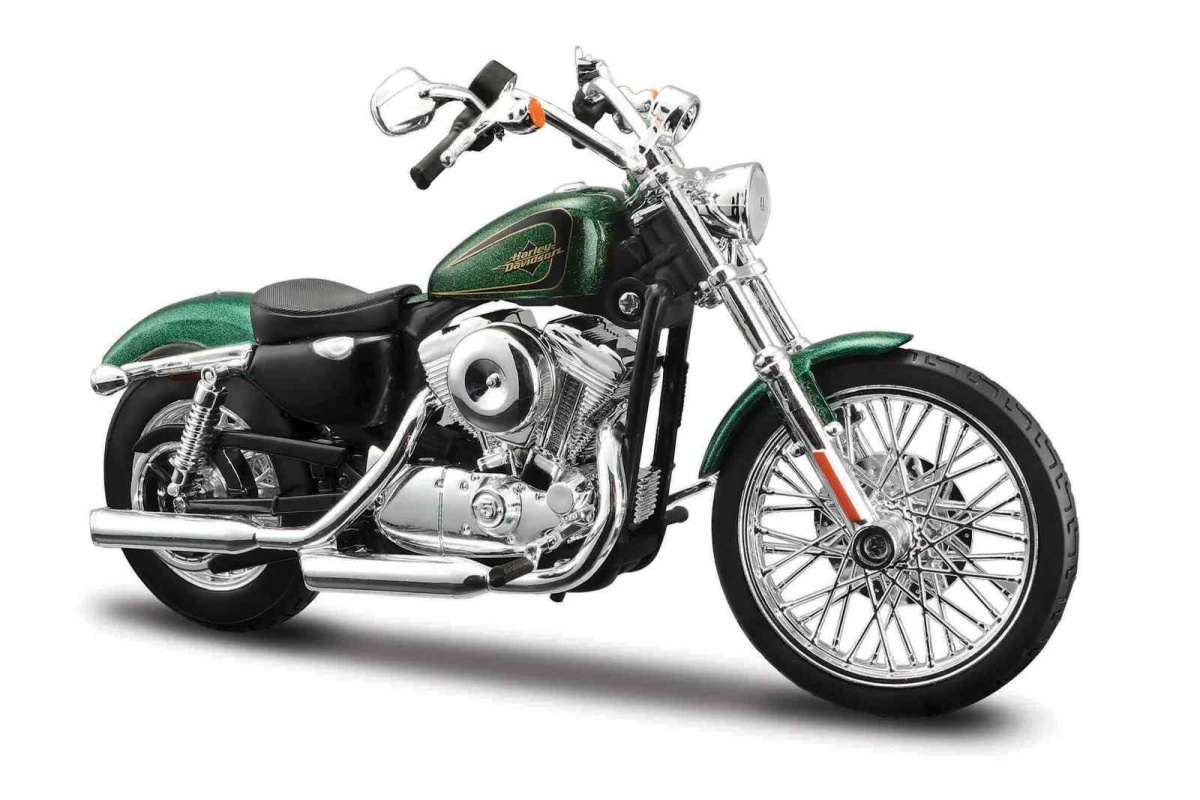 Maisto Sestavený kovový model motorky HARLEY DAVIDSON, 2013 XL 1200V Seventy-two